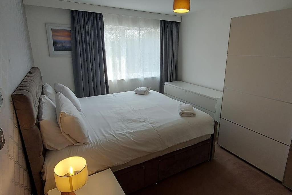 Appartement Modern Near Etihad, Coop Live